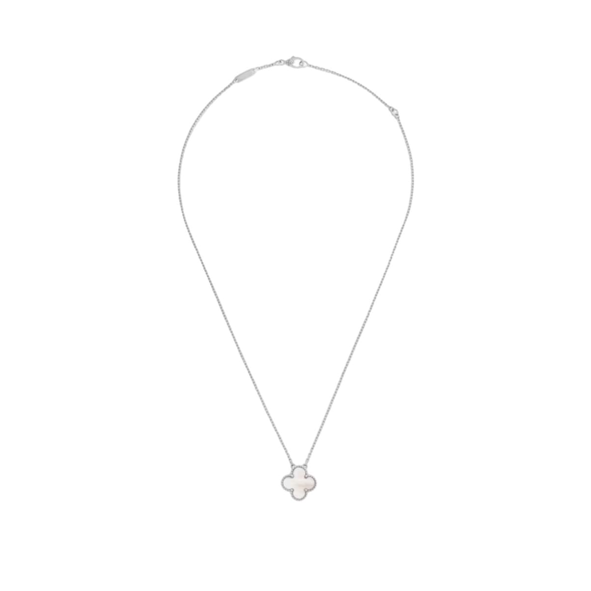 SILVER WHITE CLOVER NECKLACE